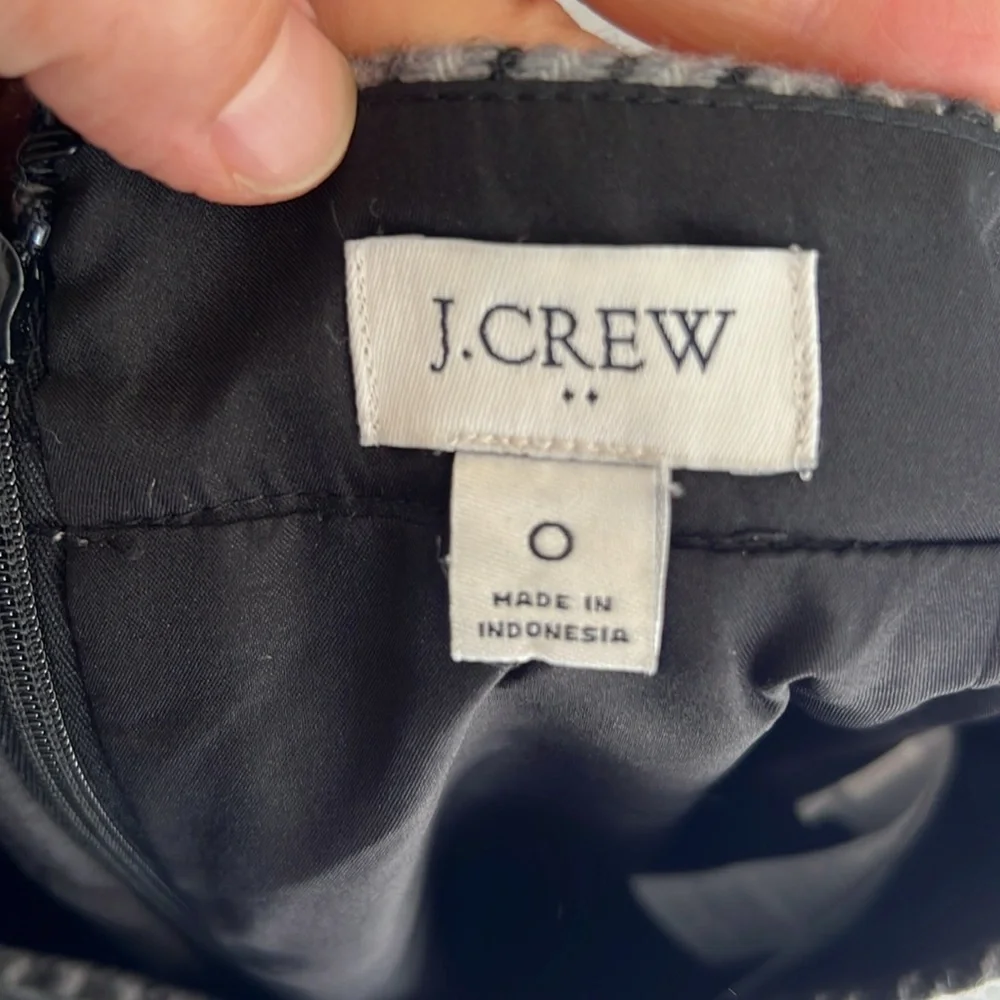 J. Crew wool blend houndstooth Black and gray Pencil Skirt Knee-Length Workwear